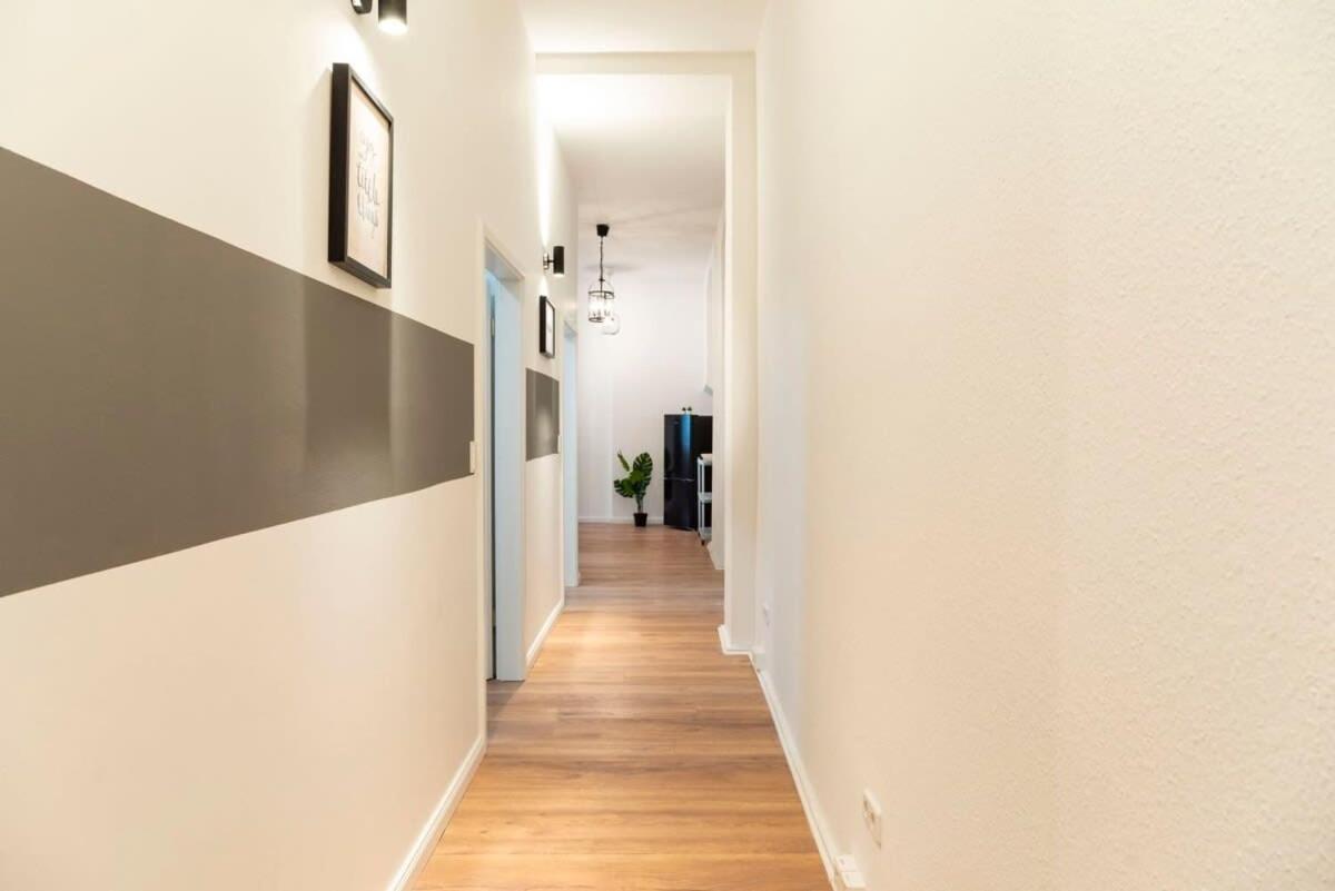 Modern 2 Bedroom Apartment In Berlin Schoeneberg Buitenkant foto